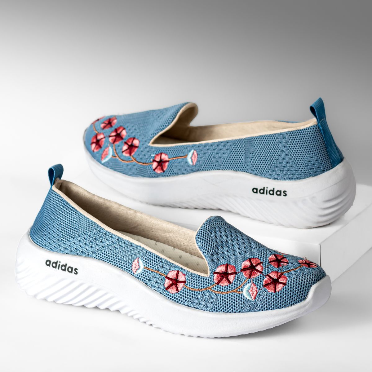 Tenis Confort Adidas - PROMO DE LANZAMIENTO - VÁLIDA HASTA EL 20/03 (ENVIO GRATIS)