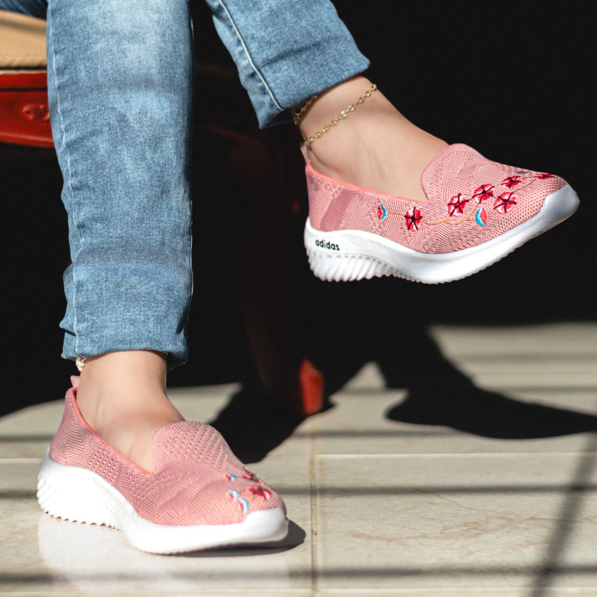 Tenis Confort Adidas - PROMO DE LANZAMIENTO - VÁLIDA HASTA EL 20/03 (ENVIO GRATIS)